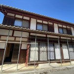 古民家正面アップ